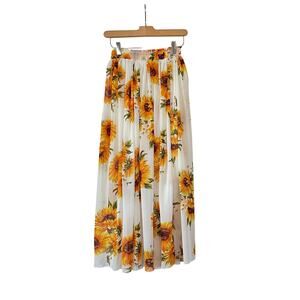 Medium Off White Sunflower Maxi Skirt Summer